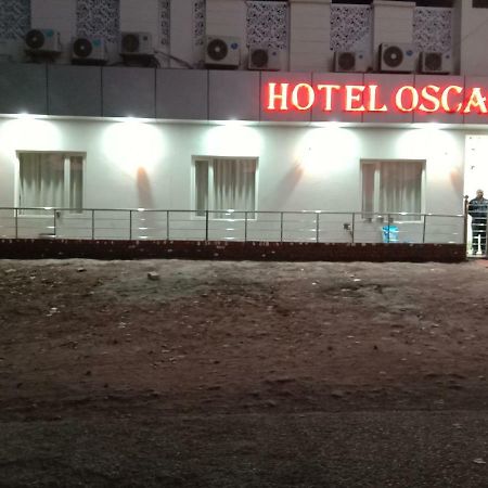Oscar Banquet And Hotel Kālka Exteriör bild